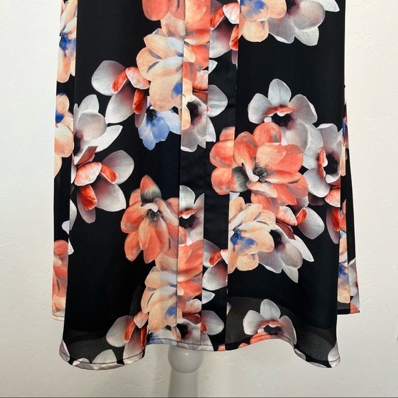 CeCe Black Floral Tie Neck Swing Shift Dress Size 0 - Picture 6 of 12
